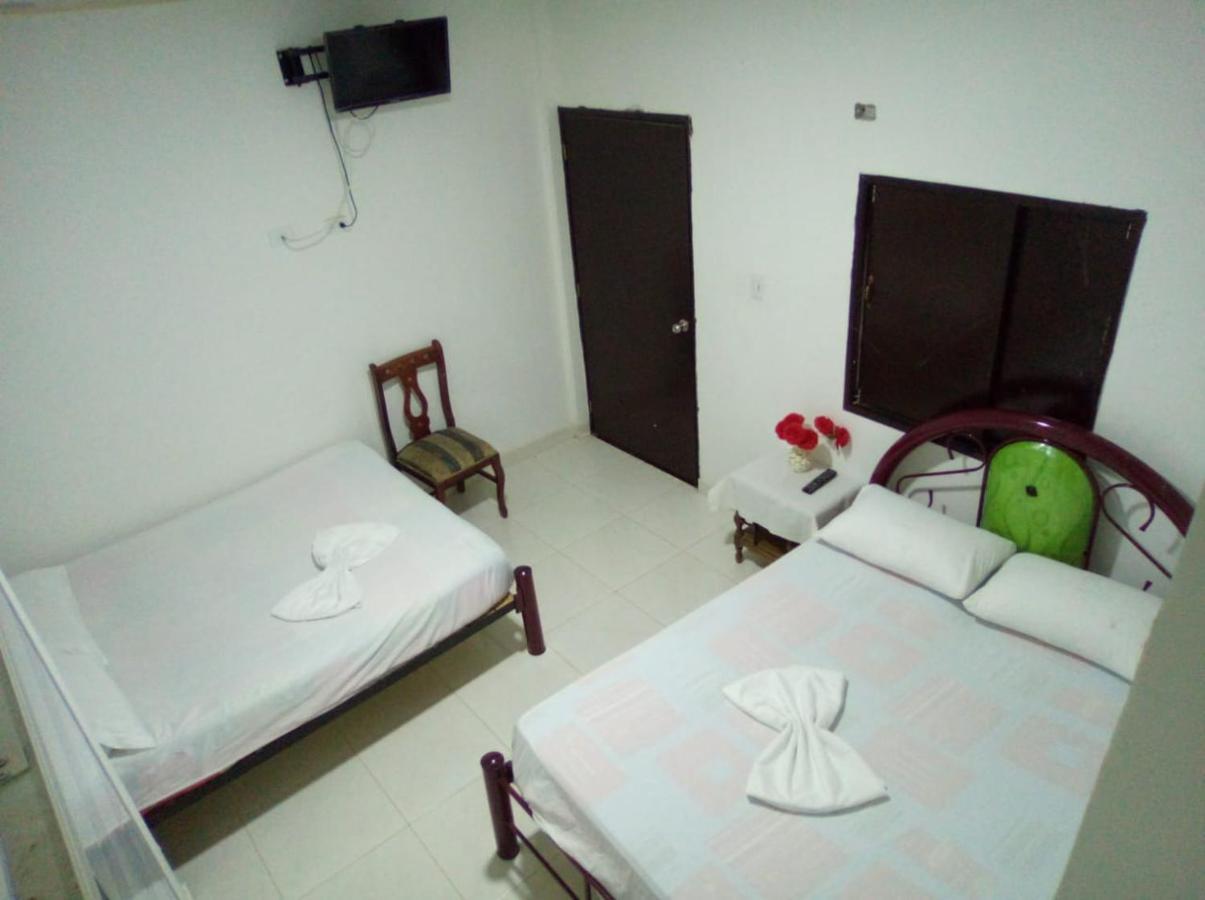 Hostal Sarita Villavieja Exterior photo