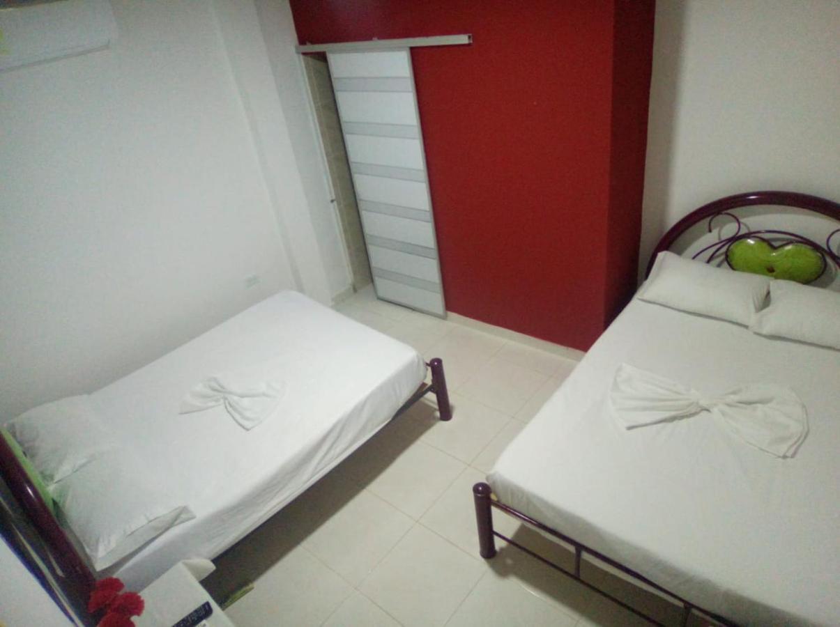 Hostal Sarita Villavieja Exterior photo